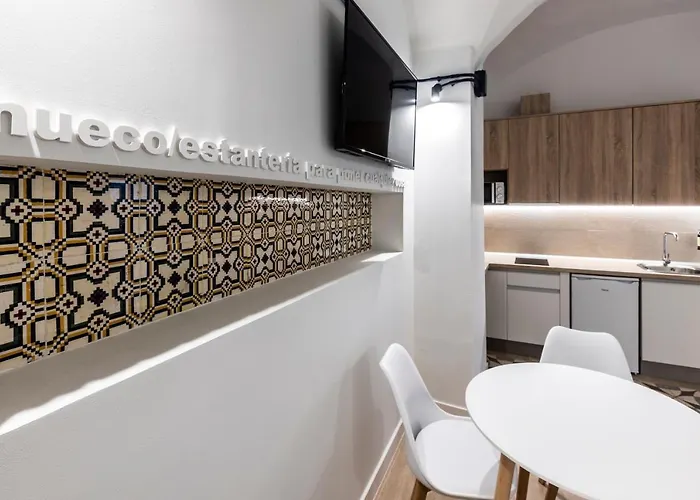 Turísticos De La Bernarda Caces